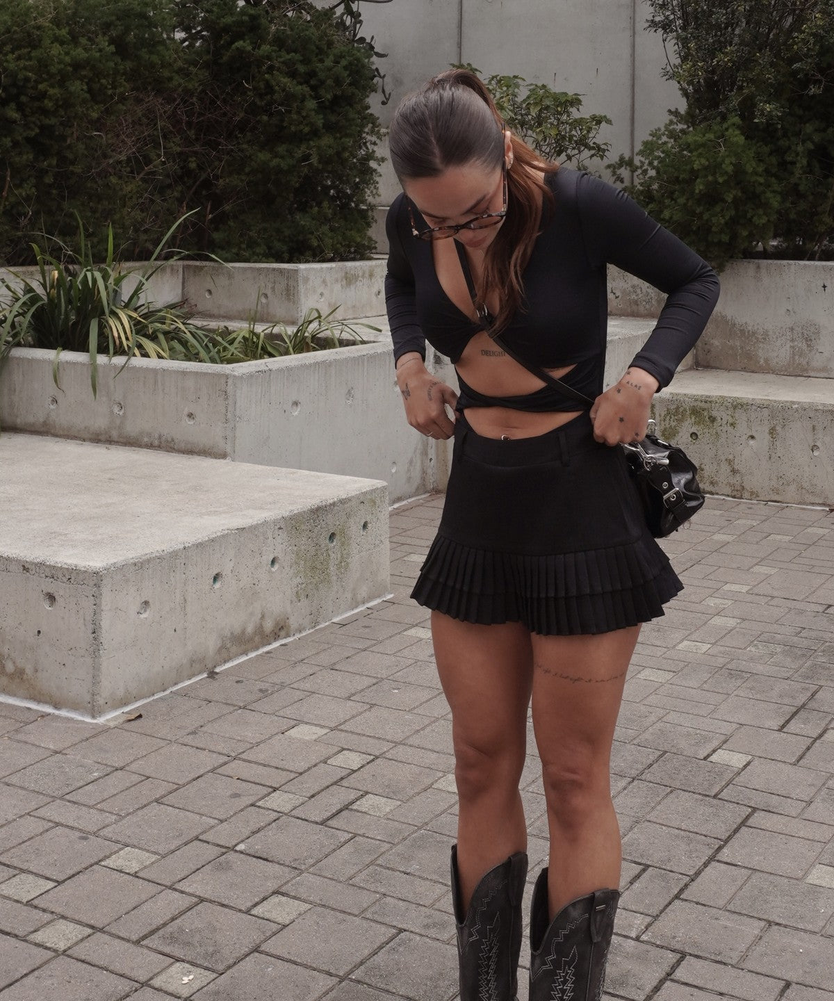 Body Yana negro y Falda Siena negra Mogomatte